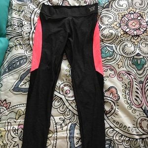 VS Pink Ultimate Yoga leggings